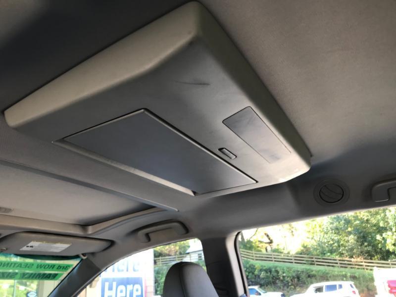 Toyota Sienna XLE FWD 8-Passenger V6 2016