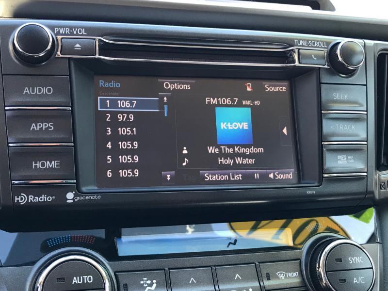 Toyota RAV4 XLE FWD 2014