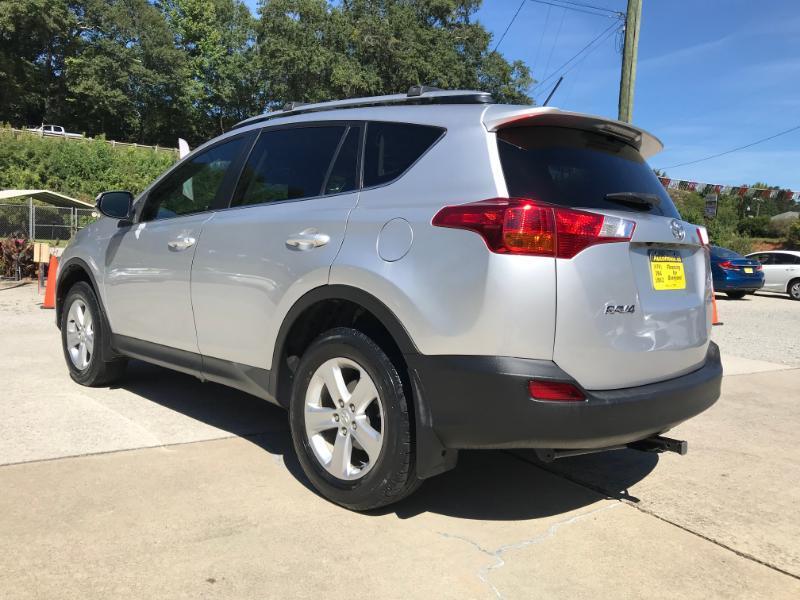 Toyota RAV4 XLE FWD 2014
