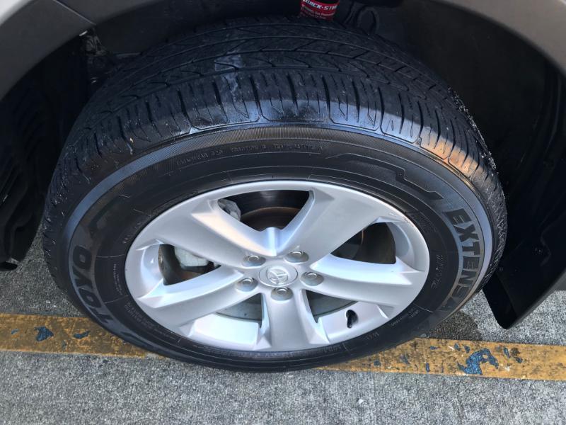 Toyota RAV4 XLE FWD 2014