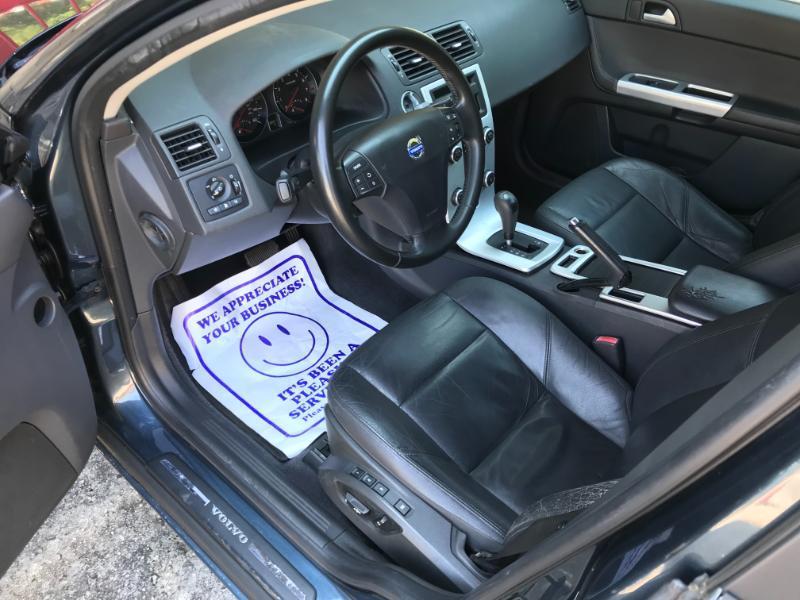 Volvo S40 T5 2011