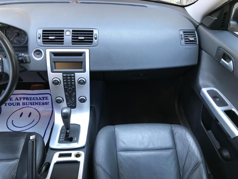 Volvo S40 T5 2011