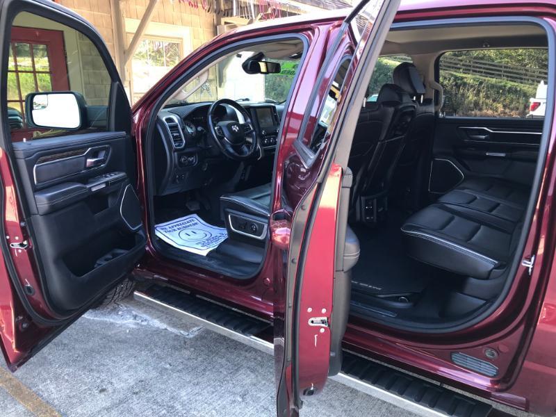RAM 1500 Laramie Crew Cab 2WD 2019