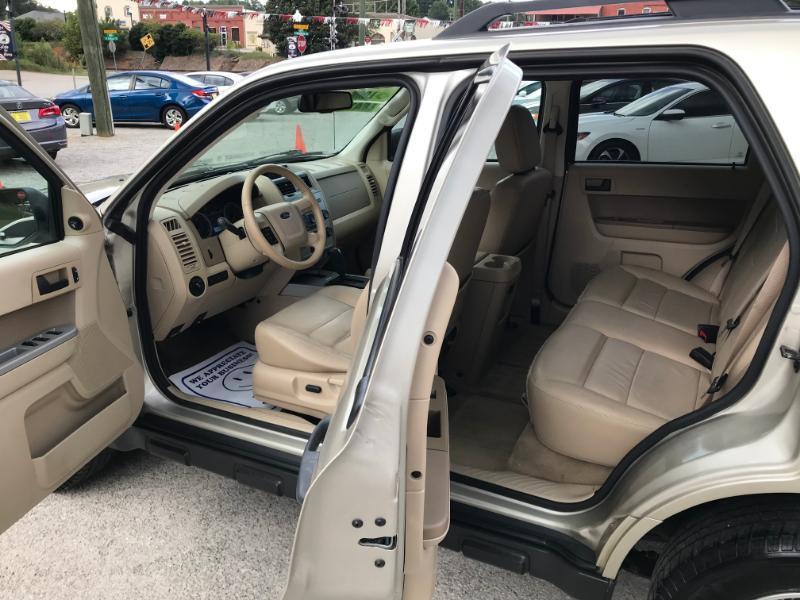 Ford Escape XLT FWD 2012
