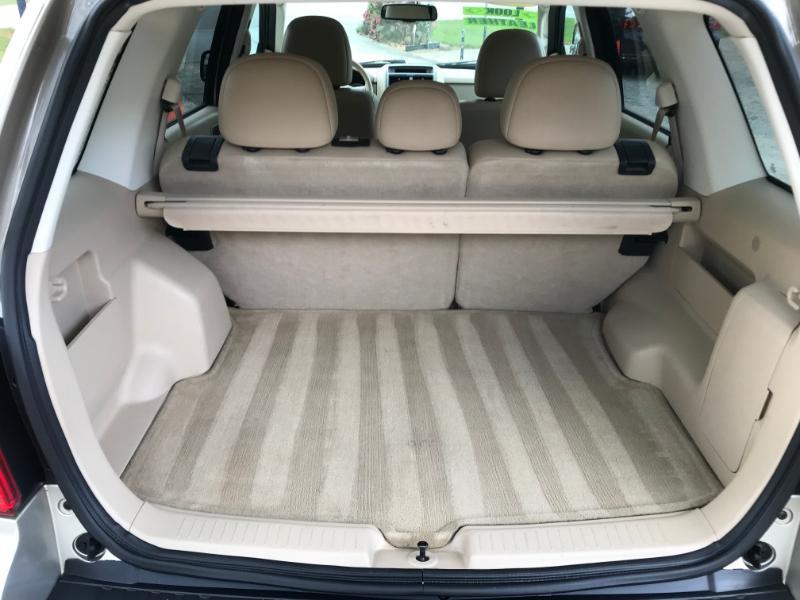Ford Escape XLT FWD 2012