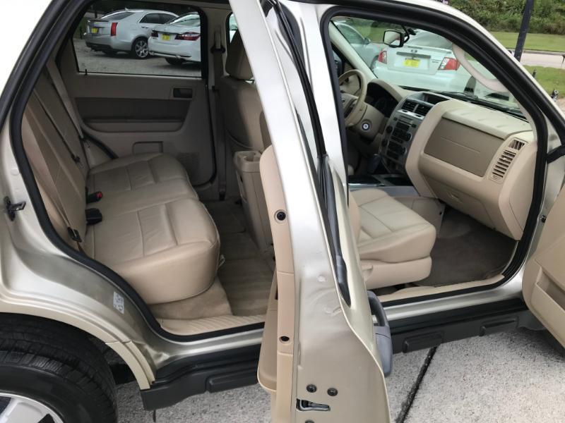 Ford Escape XLT FWD 2012