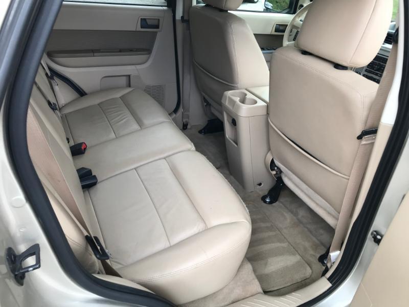 Ford Escape XLT FWD 2012