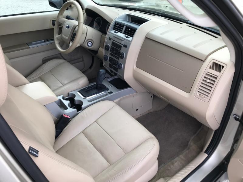 Ford Escape XLT FWD 2012