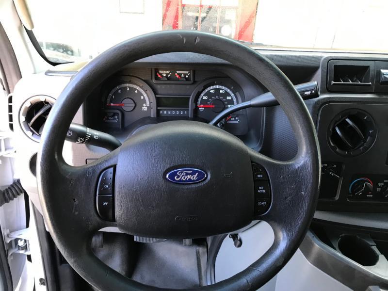 Ford Econoline E-350 Super Duty 2016