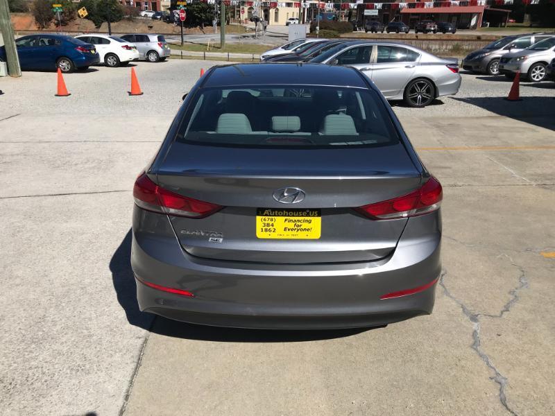 Hyundai Elantra SE Sedan 2018