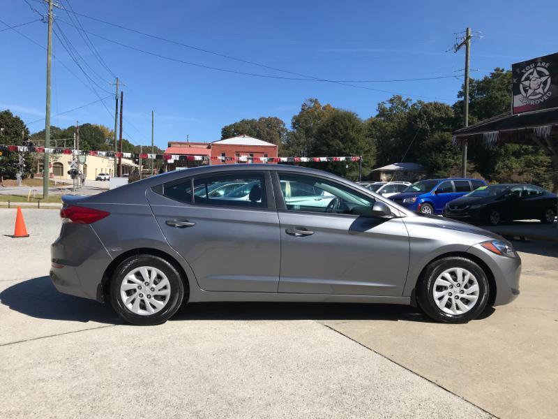 Hyundai Elantra SE Sedan 2018