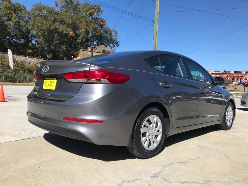 Hyundai Elantra SE Sedan 2018