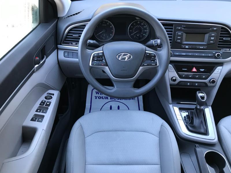 Hyundai Elantra SE Sedan 2018