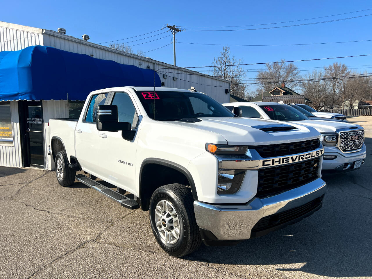 Used 2023 Chevrolet Silverado 2500HD LT with VIN 2GC4WNE72P1706789 for sale in Kansas City