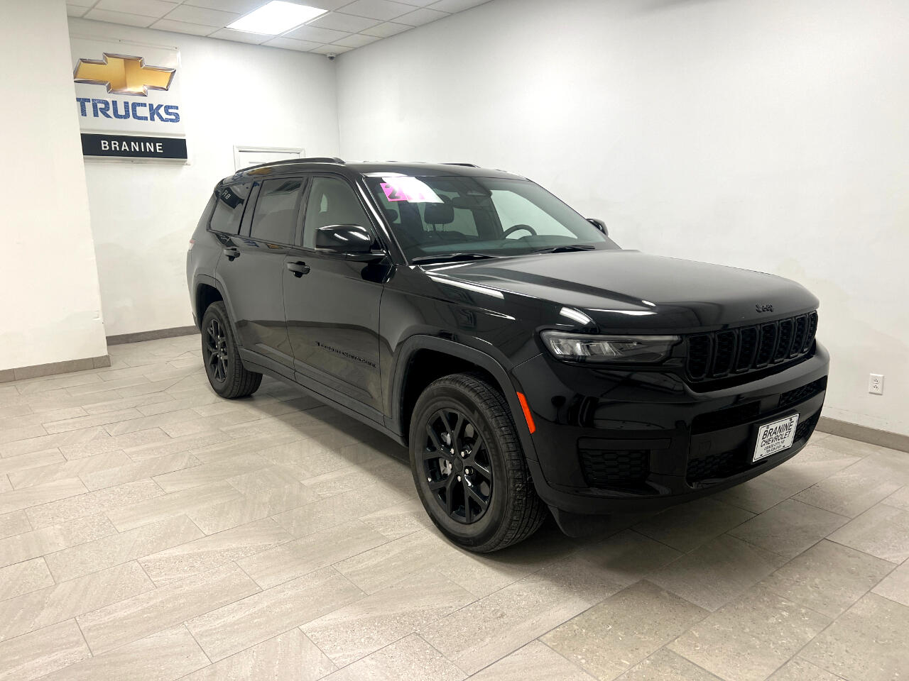 Jeep Grand Cherokee L Altitude 4x4 2024 Jeep Grand Cherokee L Altitude 4x4 2024