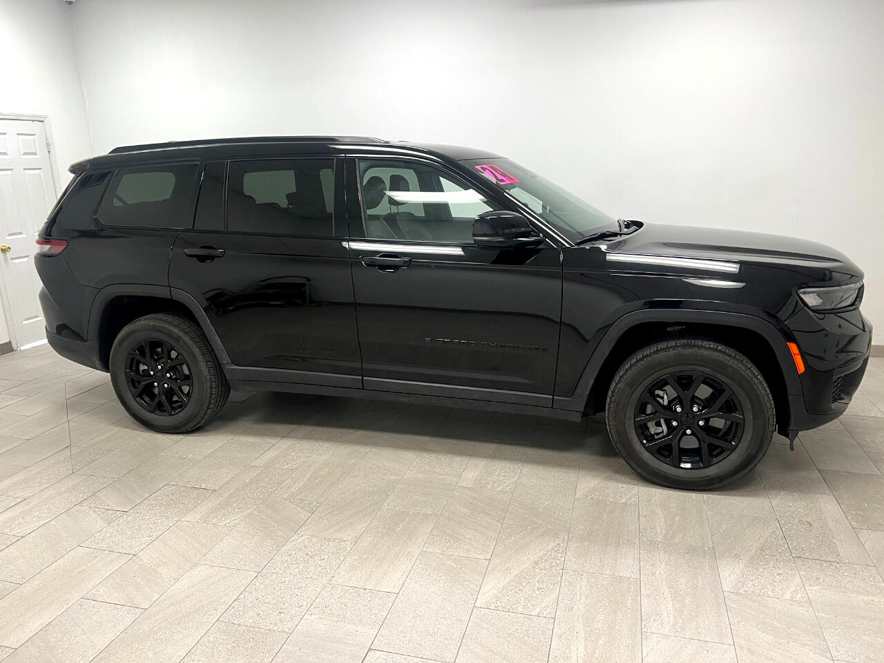 Jeep Grand Cherokee L Altitude 4x4 2024 Jeep Grand Cherokee L Altitude 4x4 2024