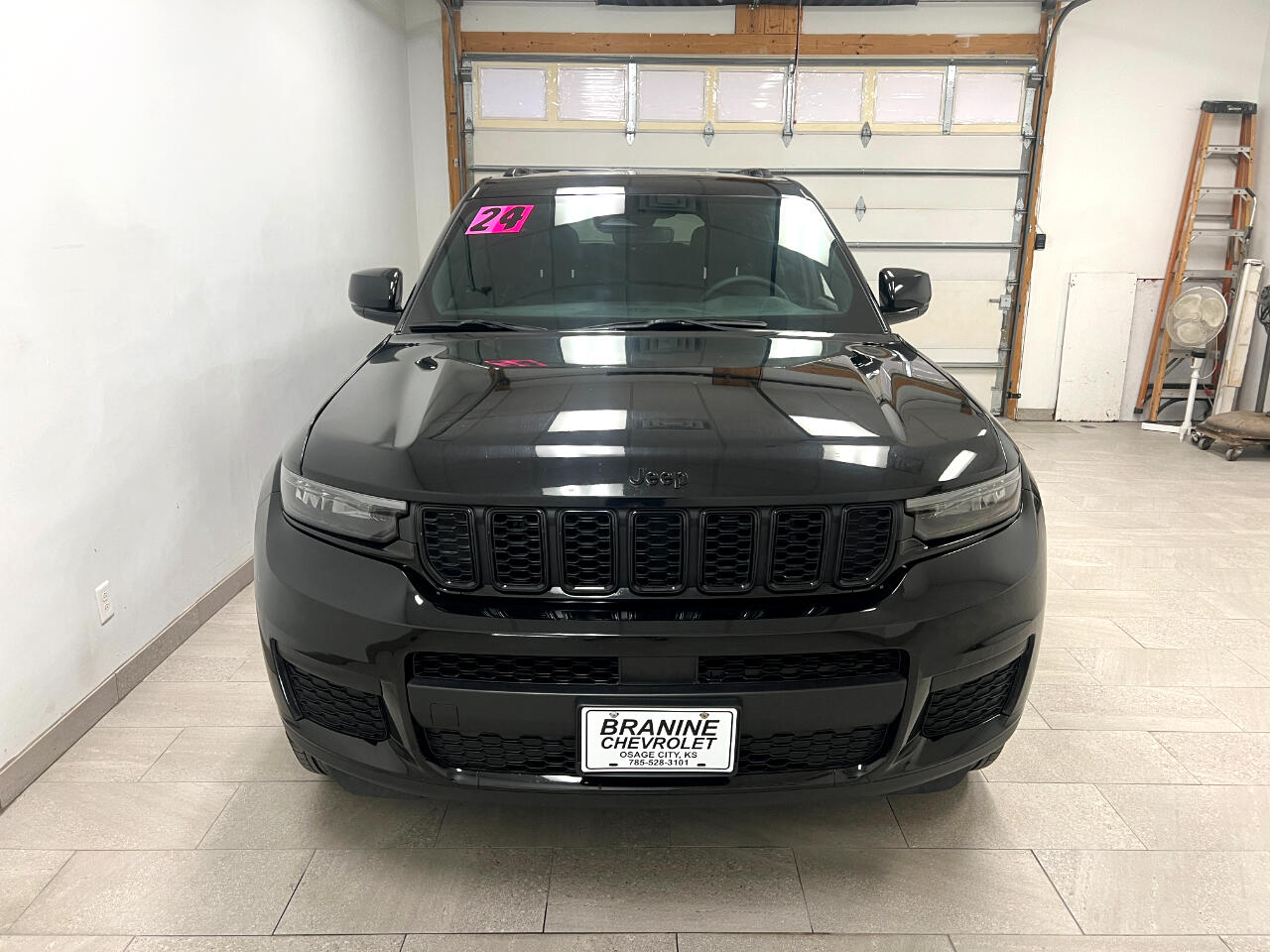 Jeep Grand Cherokee L Altitude 4x4 2024 Jeep Grand Cherokee L Altitude 4x4 2024