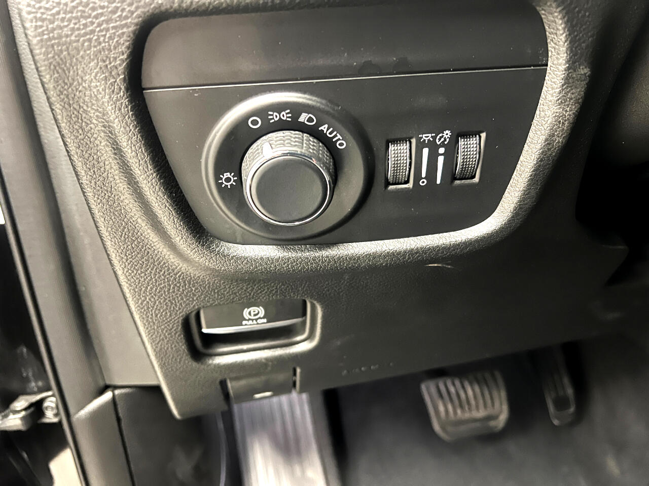Jeep Grand Cherokee L Altitude 4x4 2024 Jeep Grand Cherokee L Altitude 4x4 2024