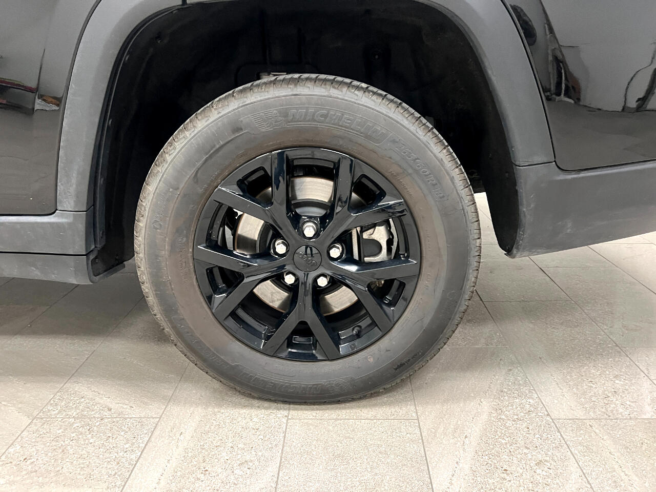 Jeep Grand Cherokee L Altitude 4x4 2024 Jeep Grand Cherokee L Altitude 4x4 2024