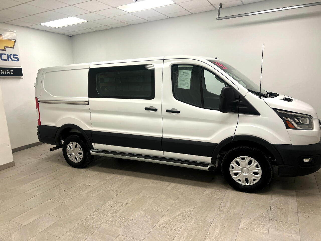 Ford Transit Cargo Van T-250 130" Low Rf 9070 GVWR RWD 2023 Ford Transit Cargo Van T-250 130" Low Rf 9070 GVWR RWD 2023