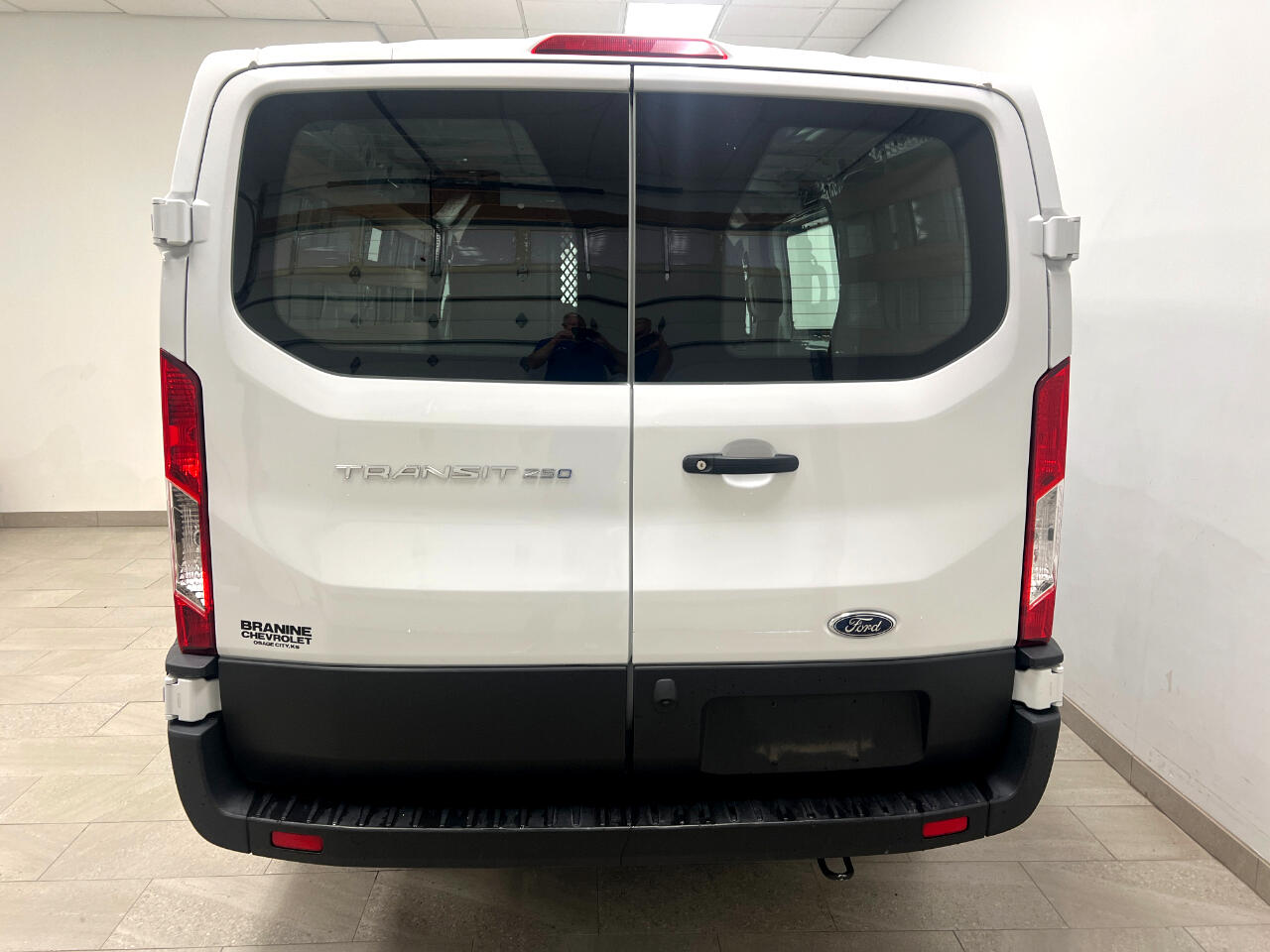 Ford Transit Cargo Van T-250 130" Low Rf 9070 GVWR RWD 2023 Ford Transit Cargo Van T-250 130" Low Rf 9070 GVWR RWD 2023