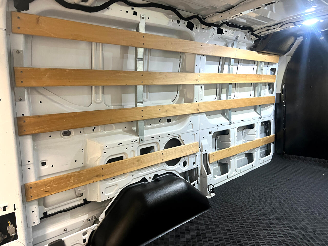 Ford Transit Cargo Van T-250 130" Low Rf 9070 GVWR RWD 2023 Ford Transit Cargo Van T-250 130" Low Rf 9070 GVWR RWD 2023
