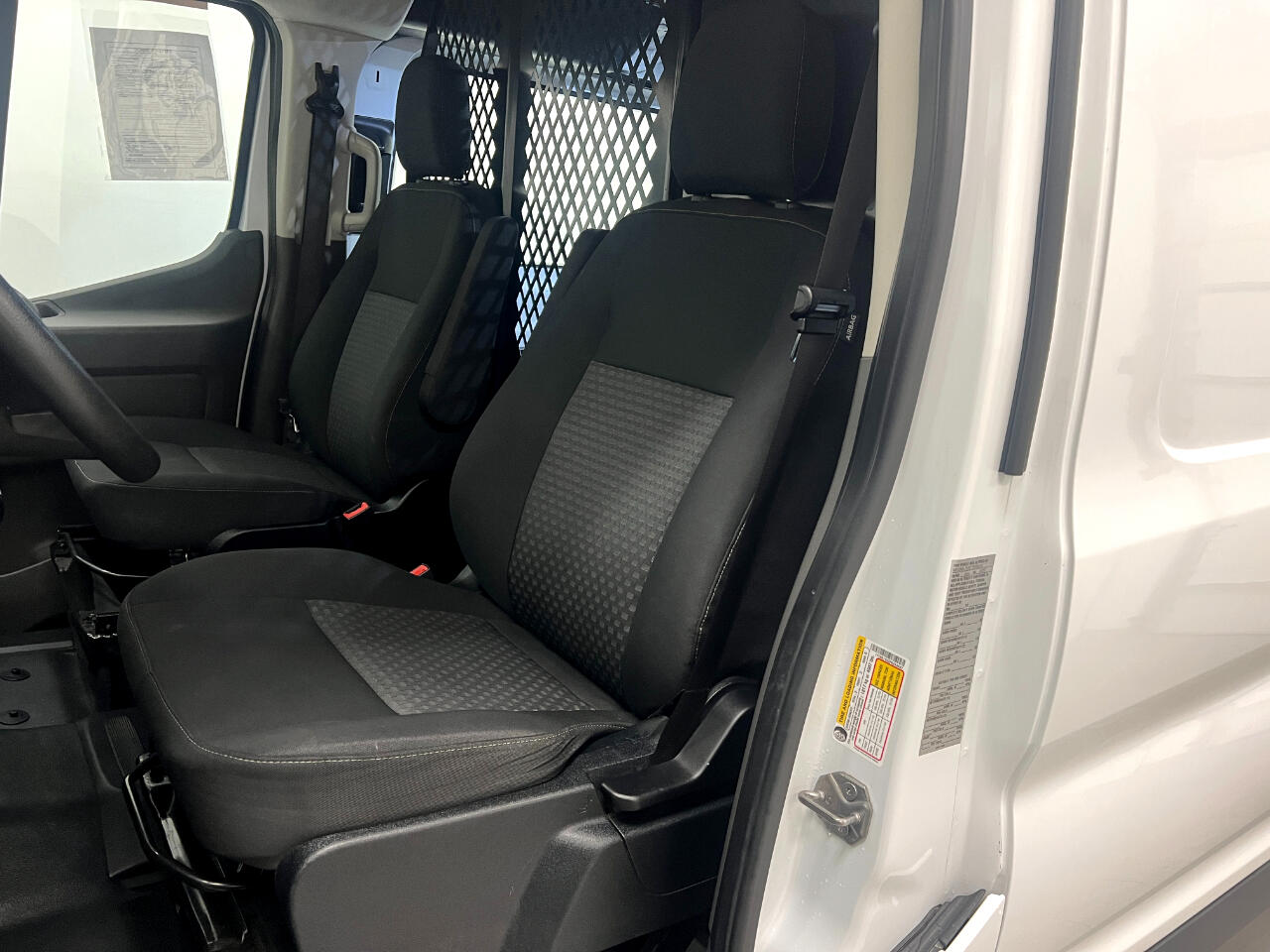 Ford Transit Cargo Van T-250 130" Low Rf 9070 GVWR RWD 2023 Ford Transit Cargo Van T-250 130" Low Rf 9070 GVWR RWD 2023
