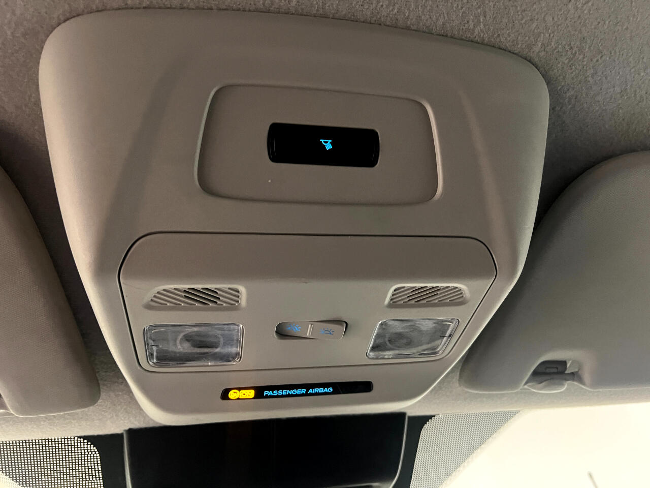 Ford Transit Cargo Van T-250 130" Low Rf 9070 GVWR RWD 2023 Ford Transit Cargo Van T-250 130" Low Rf 9070 GVWR RWD 2023