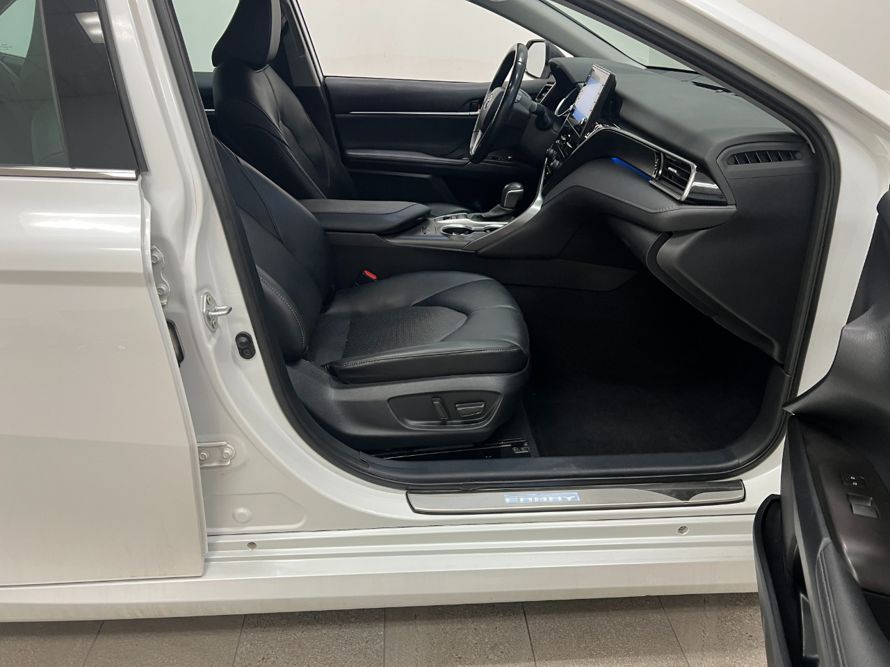 Toyota Camry XLE 4D Sedan 2023 Toyota Camry XLE 4D Sedan 2023