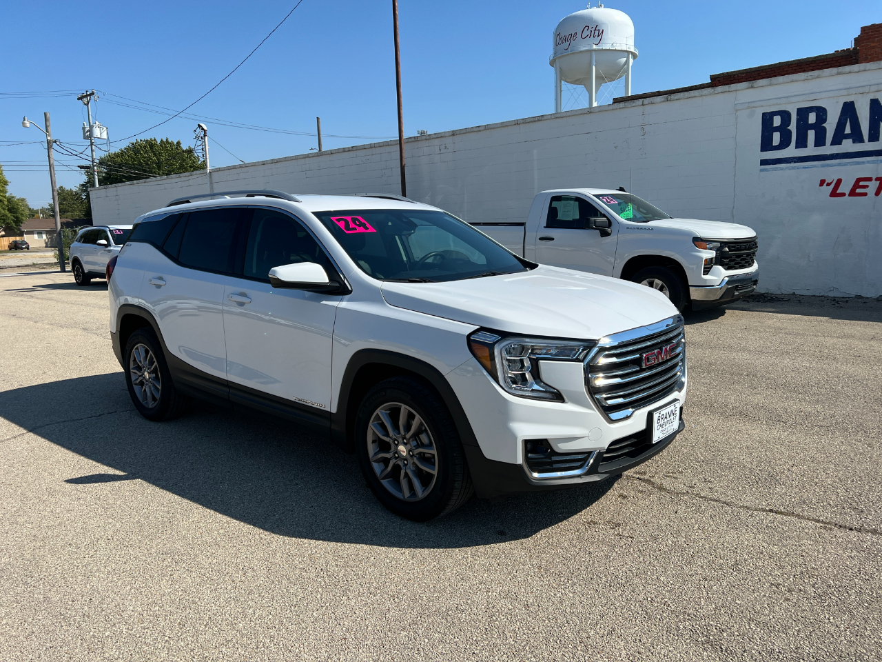 2024 Gmc Terrain SLT photo 2
