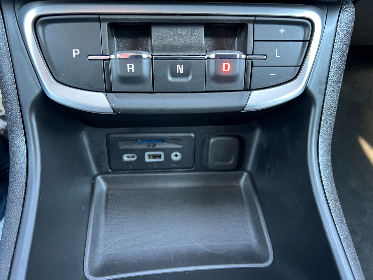 2024 Gmc Terrain SLT photo 15