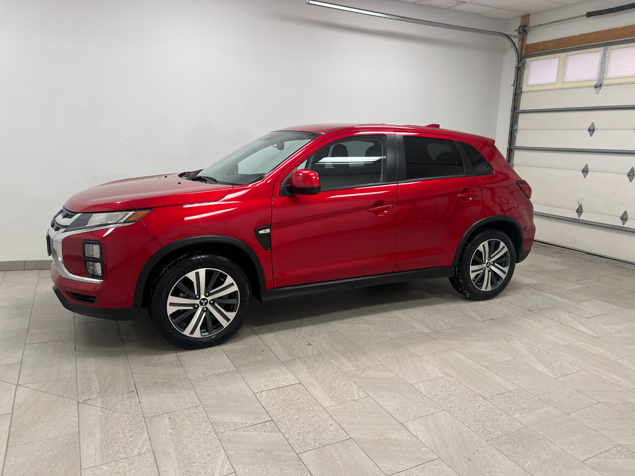 Used 2024 Mitsubishi Outlander Sport ES with VIN JA4ARUAU4RU021100 for sale in Kansas City