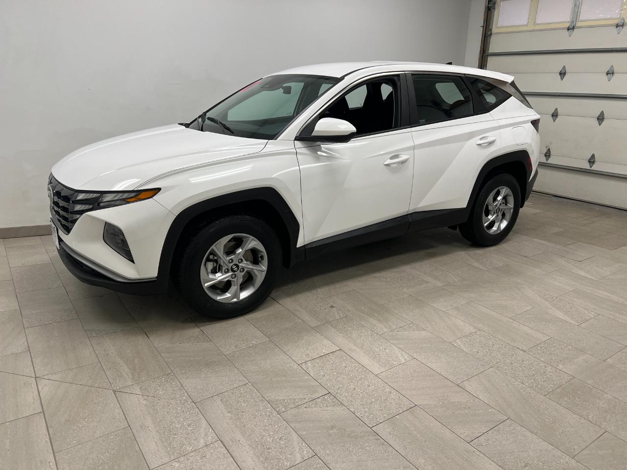 Used 2024 Hyundai Tucson SE with VIN 5NMJACDE0RH367664 for sale in Kansas City