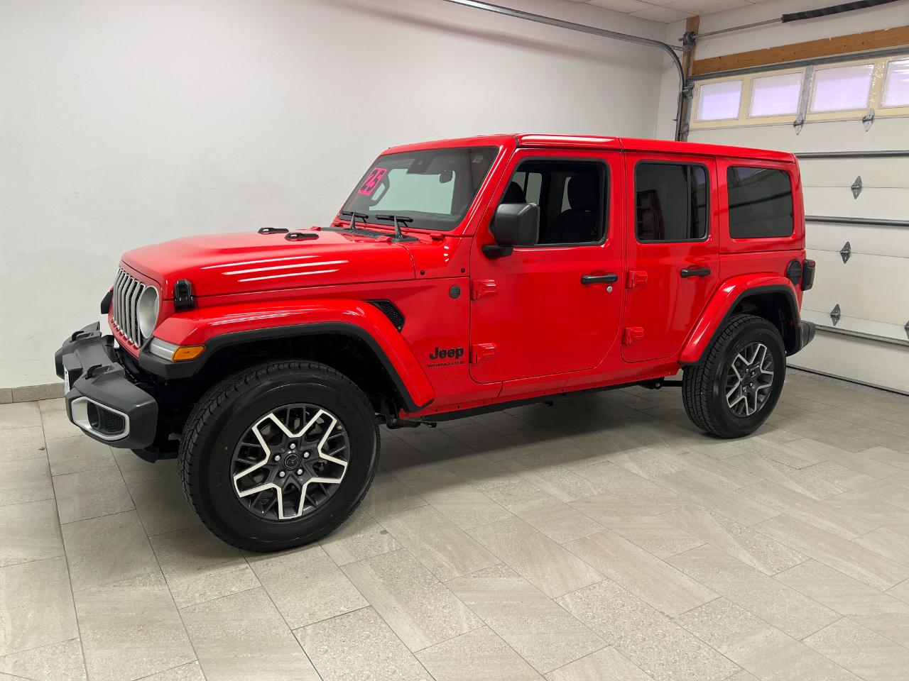 Used 2025 Jeep Wrangler 4-Door Sahara with VIN 1C4PJXEN0SW506176 for sale in Kansas City
