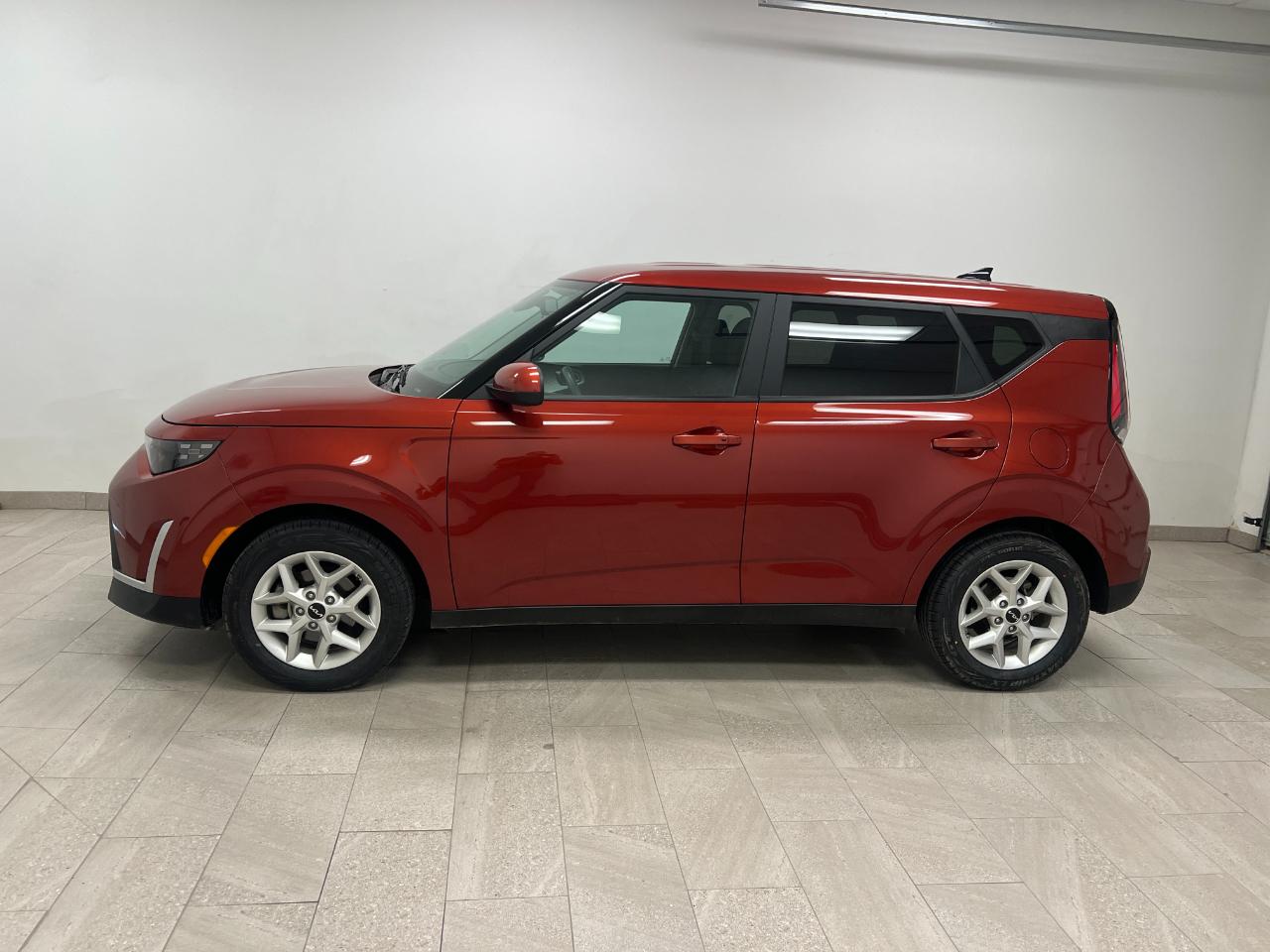 Used 2023 Kia Soul S with VIN KNDJ23AU0P7889305 for sale in Kansas City