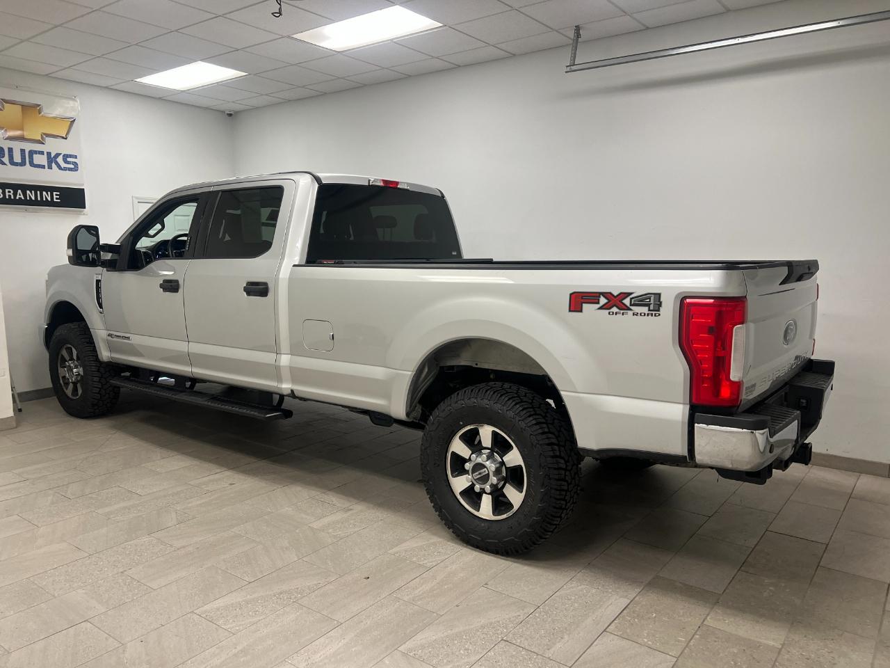 Used 2019 Ford F-250 Super Duty XLT with VIN 1FT7W2BT1KEE05631 for sale in Kansas City