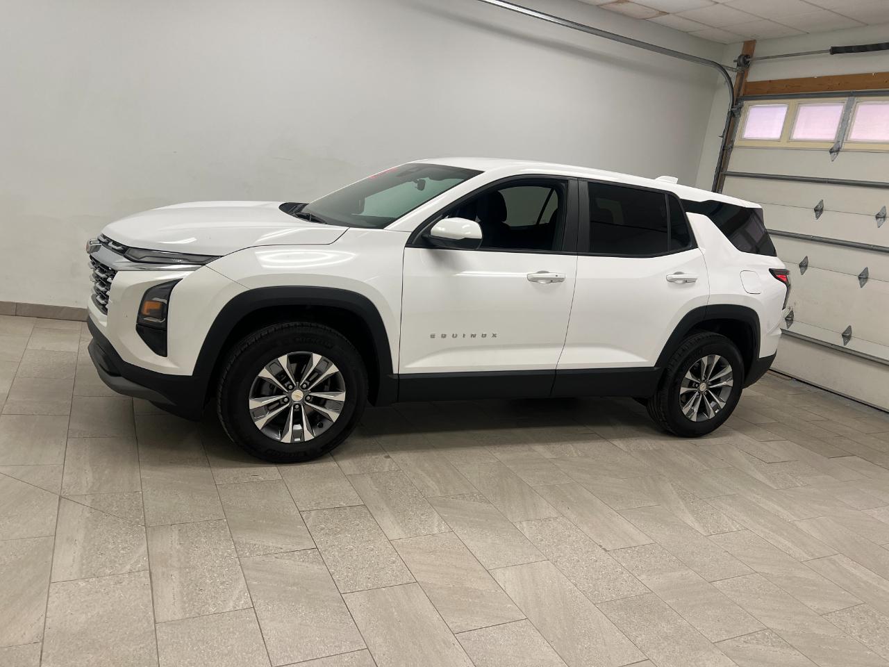 Used 2026 Chevrolet Equinox LT with VIN 3GNAXPEG1TL245659 for sale in Kansas City