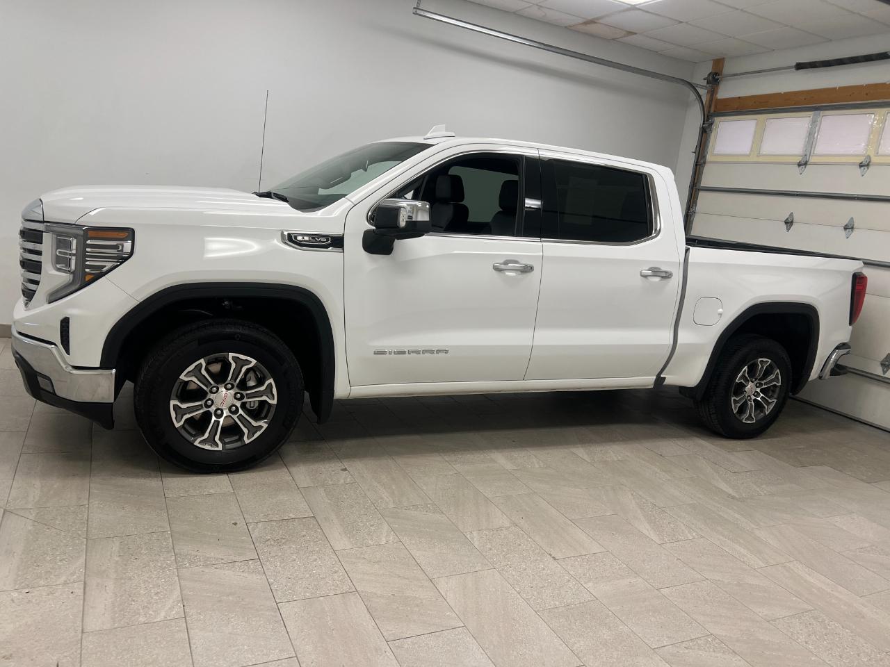 Used 2026 GMC Sierra 1500 SLT with VIN 1GTPHDED1TZ204719 for sale in Kansas City