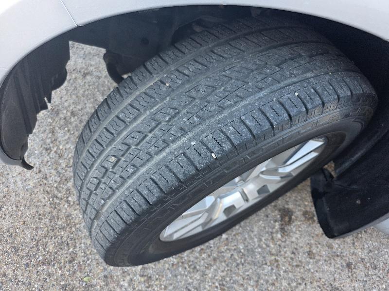 Nissan Pathfinder SE 2WD 2008