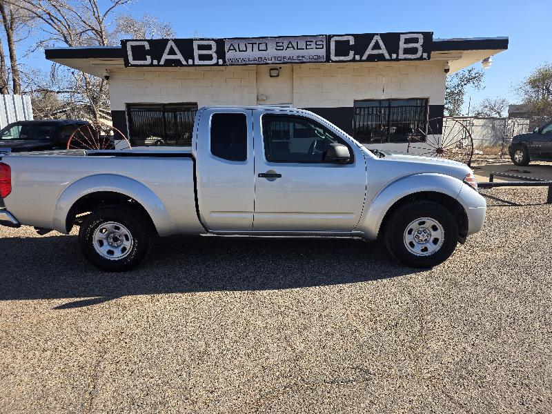 Nissan Frontier SV King Cab I4 5MT 2WD 2014