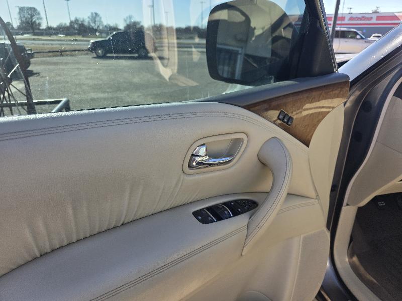 Infiniti QX80 4WD 2014