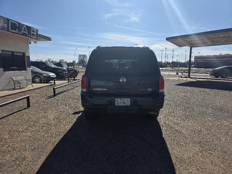 Nissan Armada SE 2WD 2010
