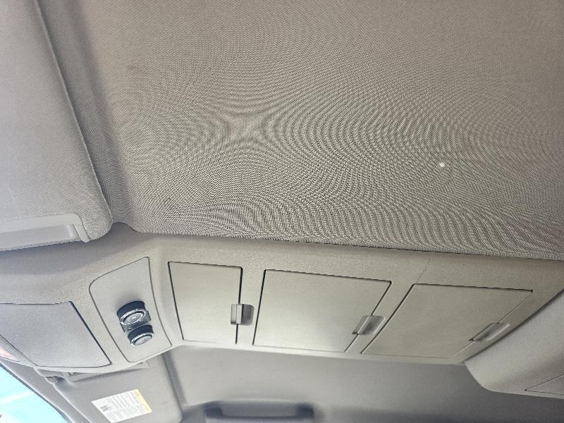 Nissan Armada SE 2WD 2010