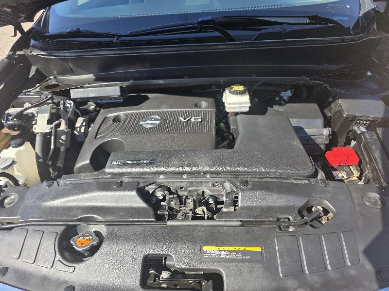 Nissan Pathfinder SV 2WD 2015