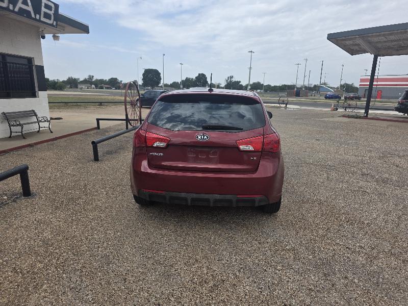 Kia Forte 5-Door EX 2011