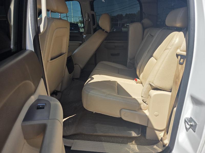 Chevrolet Silverado 1500 LT Crew Cab 4WD 2013