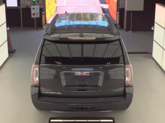 GMC Yukon XL SLT 1/2 Ton 4WD 2015