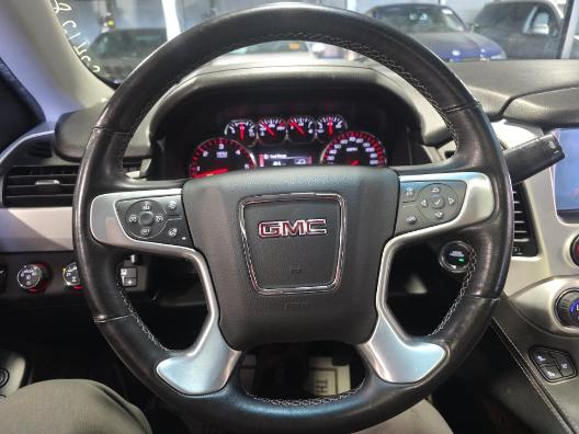 GMC Yukon XL SLT 1/2 Ton 4WD 2015