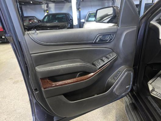 GMC Yukon XL SLT 1/2 Ton 4WD 2015
