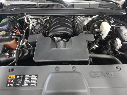 GMC Yukon XL SLT 1/2 Ton 4WD 2015